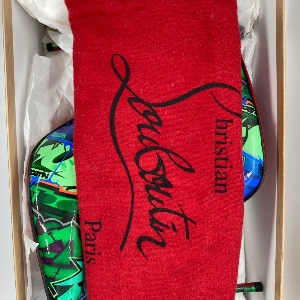 Women’s shoes - Picture 2 of 4